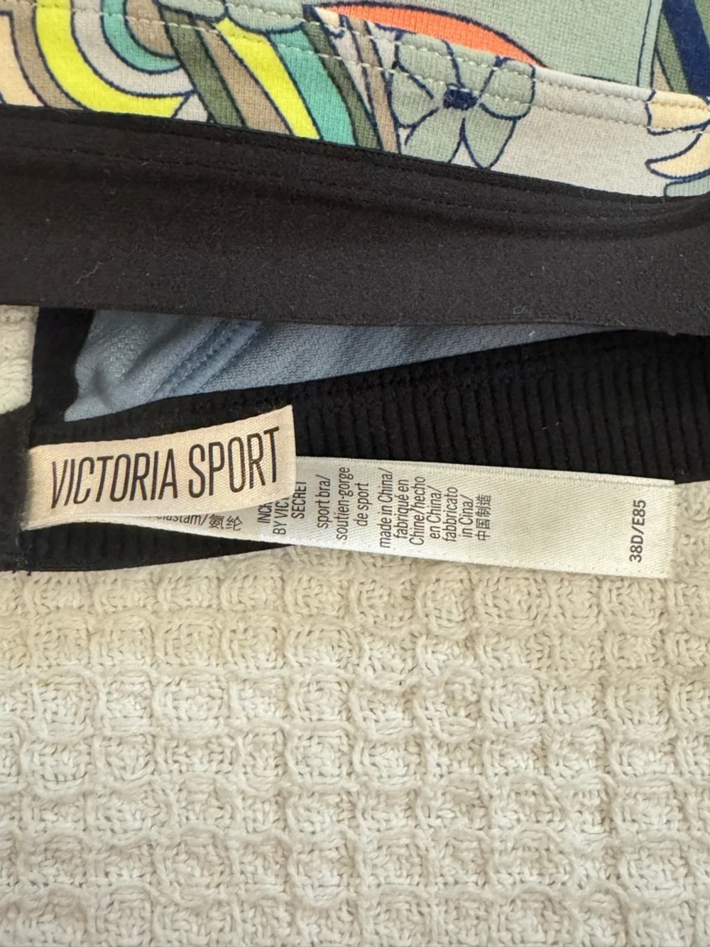 VICTORIAS SECRET MULTICOLOR FLORAL INCREDIBLE VSX SPORT BRA MAX SUPPORT 38D E85 - Picture 5 of 11
